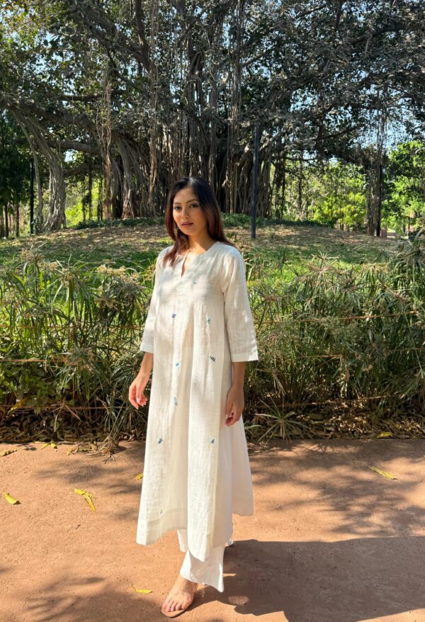 White kurta set(1)
